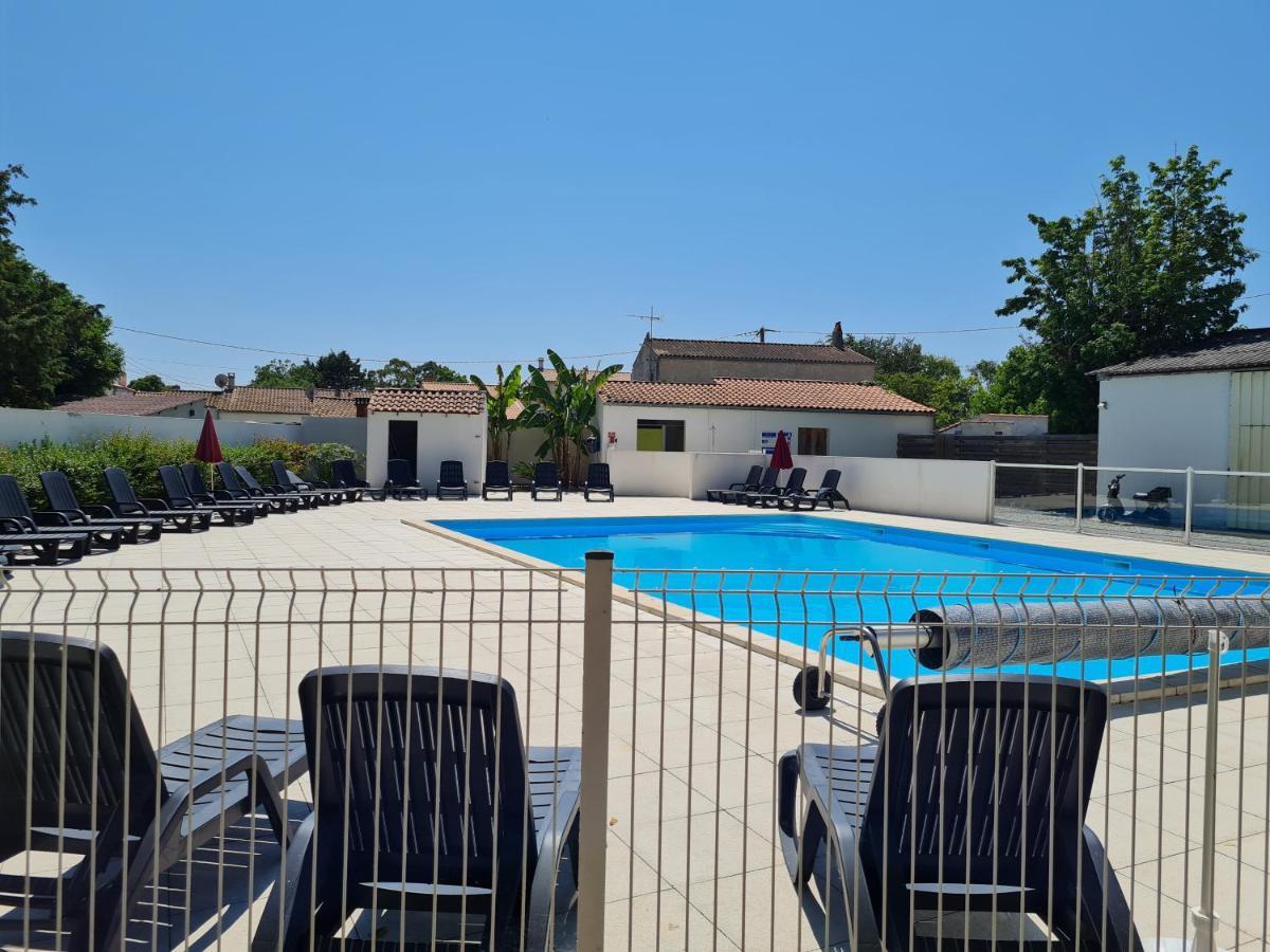 Camping Fleur D'Oleron 생-피에르-돌레롱 외부 사진